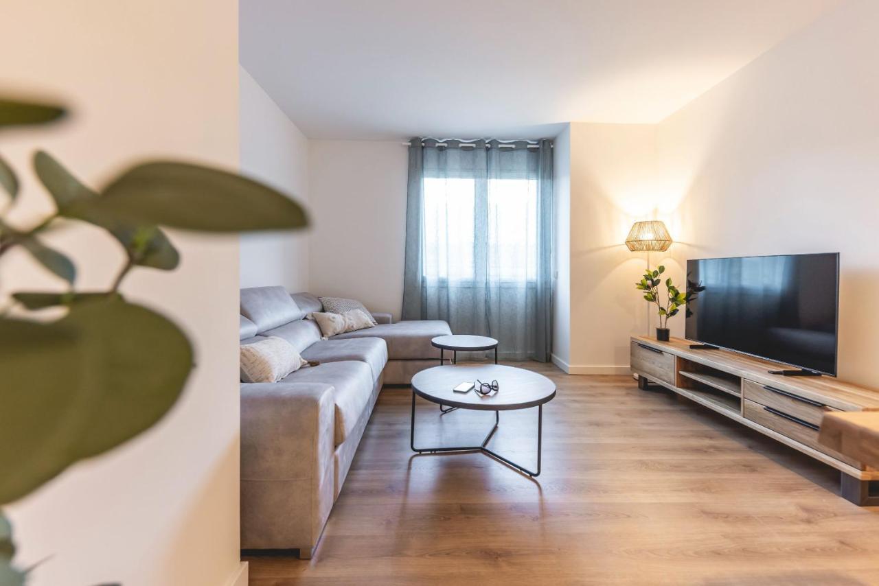 Bravissimo Afra, 2-Bedroom Apartment Girona Exterior photo