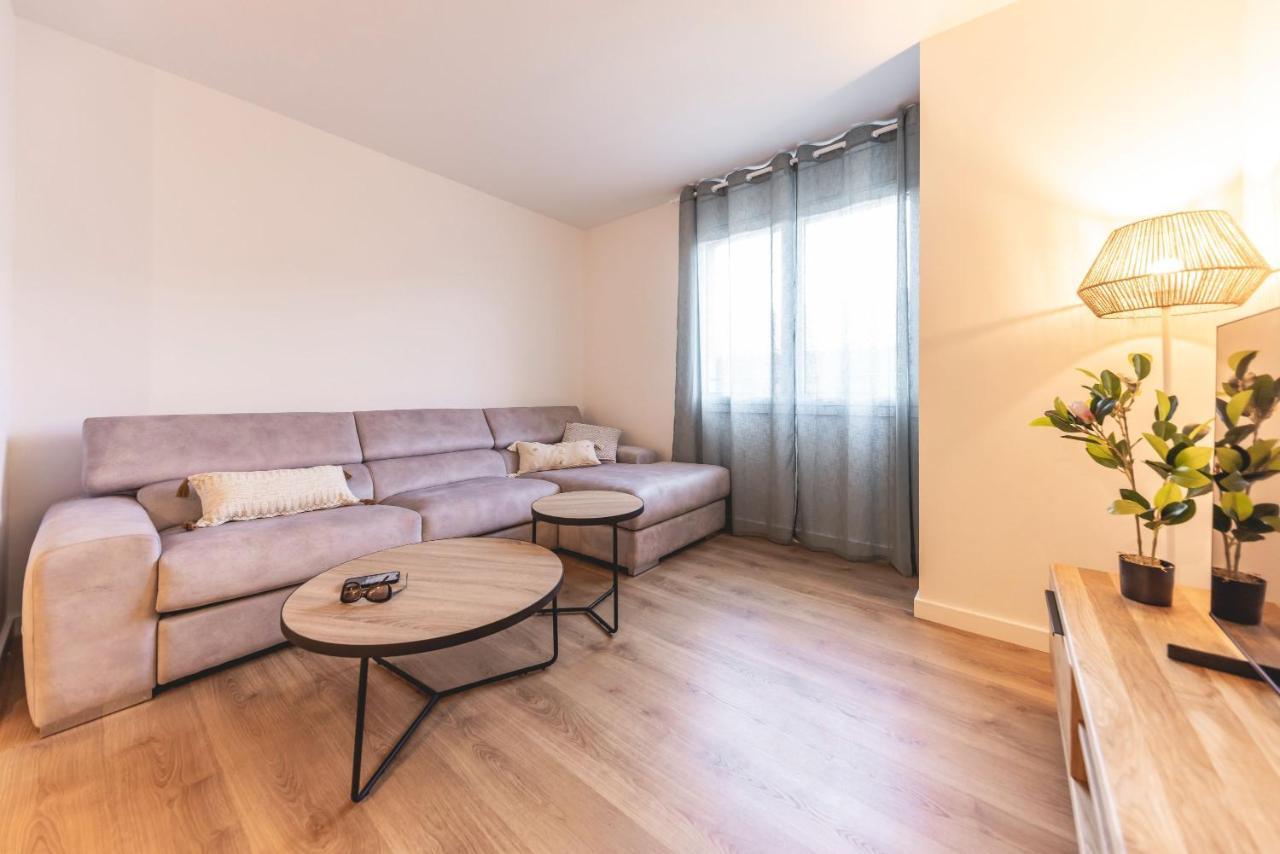 Bravissimo Afra, 2-Bedroom Apartment Girona Exterior photo